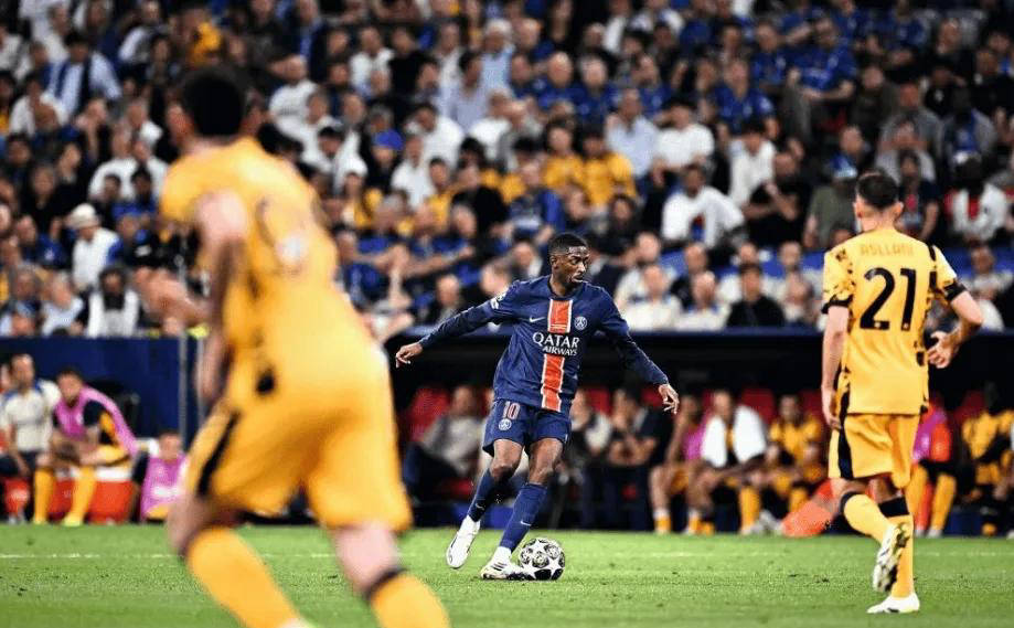 竞技场上的 竞技场上的